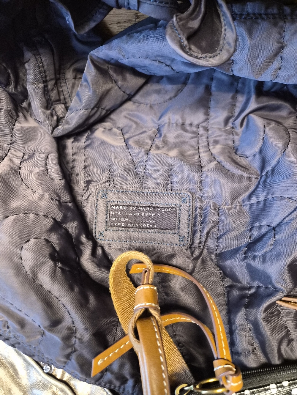 Bag Lot - Picture 5 of 16